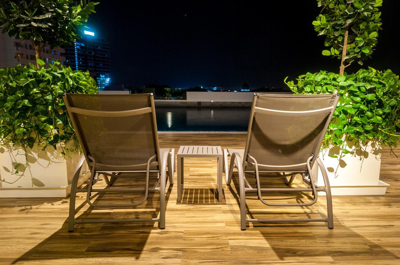 Lazy Traveler'S Suite By D Imperio Homestay George Town Eksteriør bilde