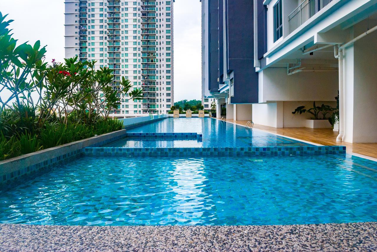 Lazy Traveler'S Suite By D Imperio Homestay George Town Eksteriør bilde